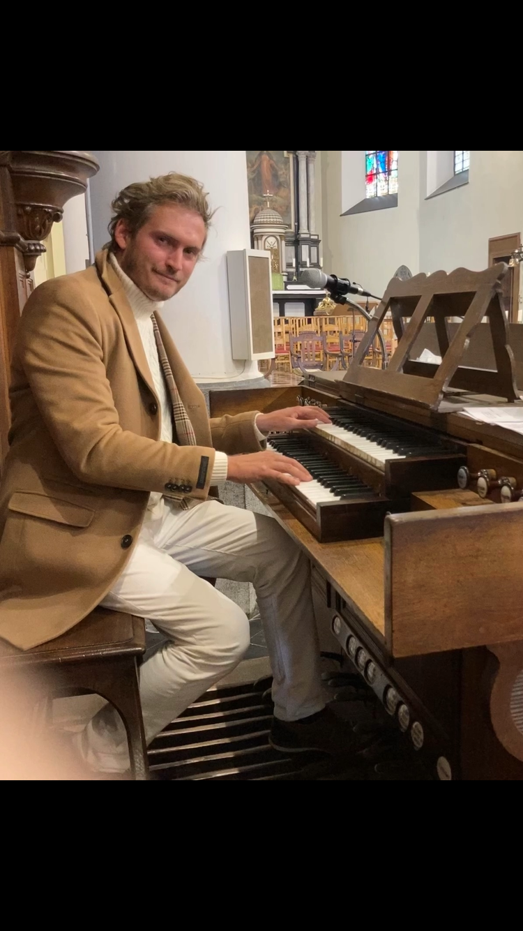 Arnaud organiste sombreffe